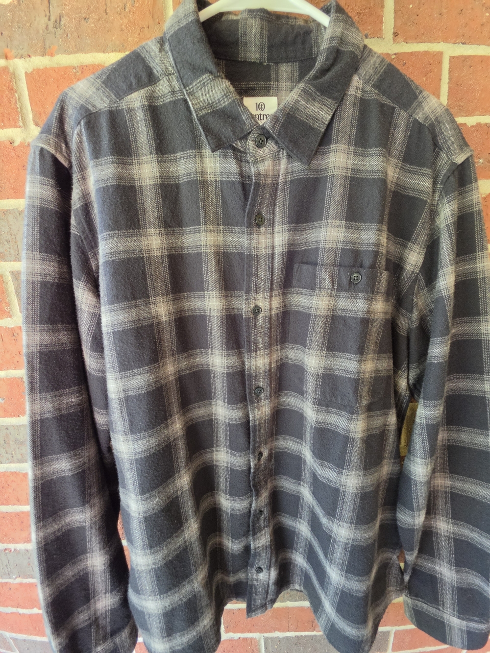 TenTree Gray and White Plaid Button-Up Shirt - Picture 1 of 2